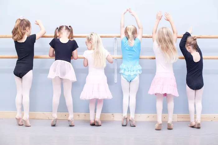 To The Pointe Dance Picture 5