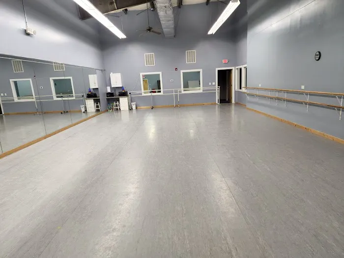 To The Pointe Dance Picture 1