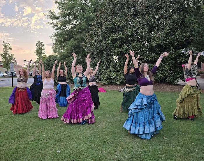 Bright Eyes Belly Dance Picture 1