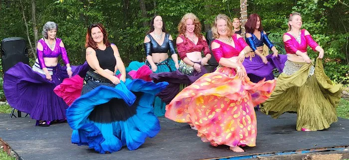 Bright Eyes Belly Dance Picture 2
