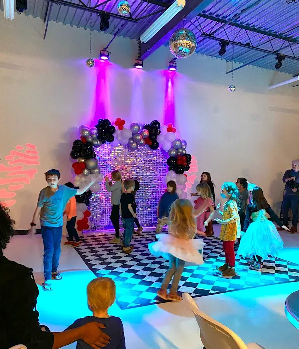 Momentum Dance & Events Picture 7