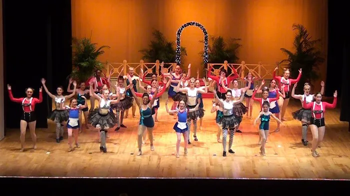 Nan's School of Dance Picture 3