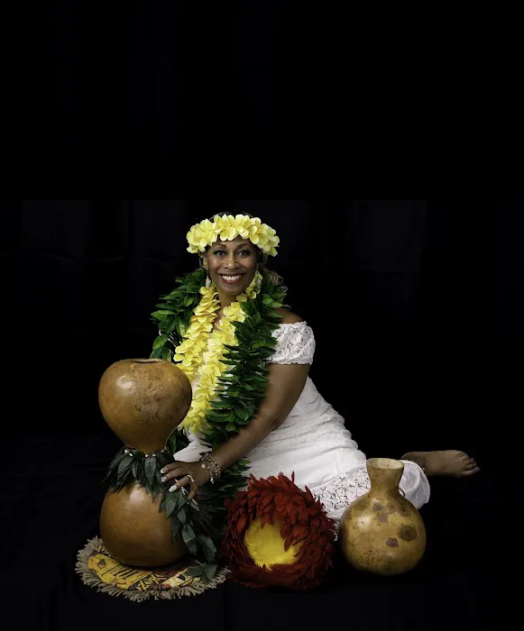 Hula with Walelia Picture 1