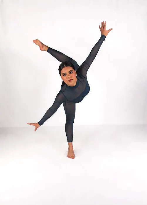 Davis Dance Company Picture 6