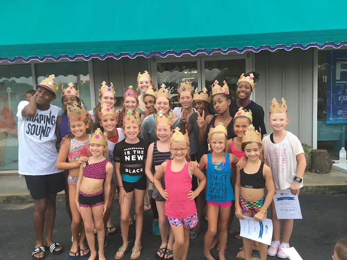 Dianne's School of Dance Picture 3