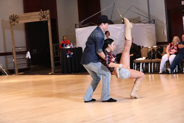 DPM Studios/ Dance With Raquel Picture 2