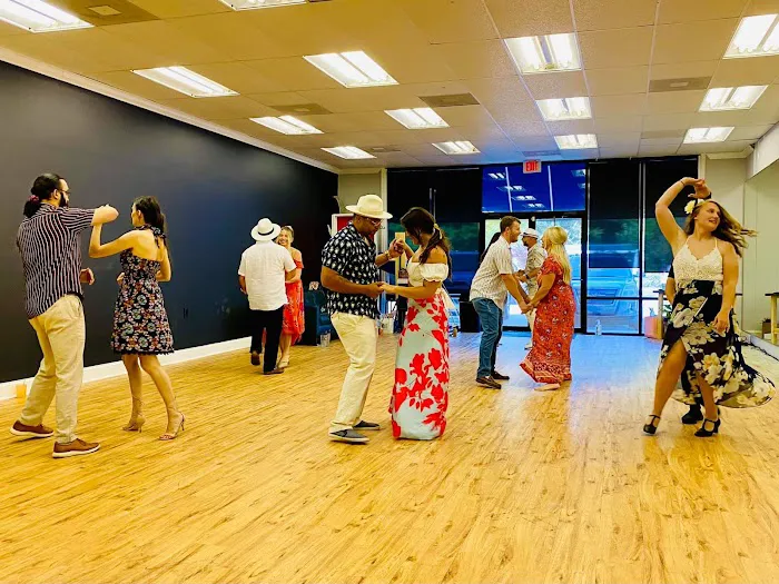 R&R Dance Studio Picture 1