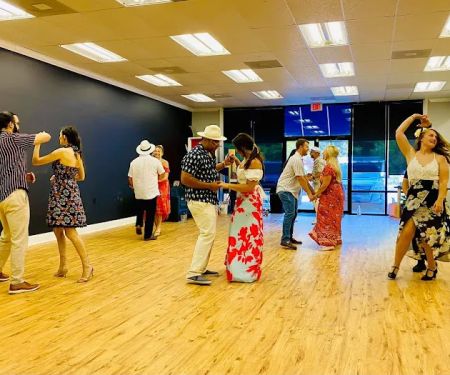 R&R Dance Studio