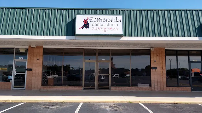 Esmeralda Dance Studio Picture 10