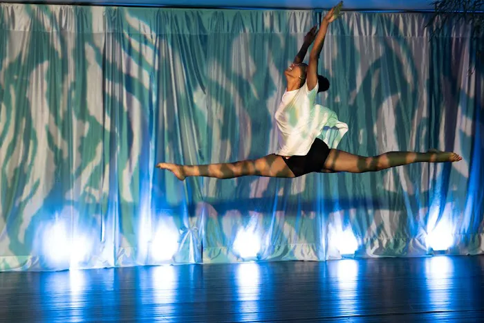 Vaughn Newman Dance Picture 9