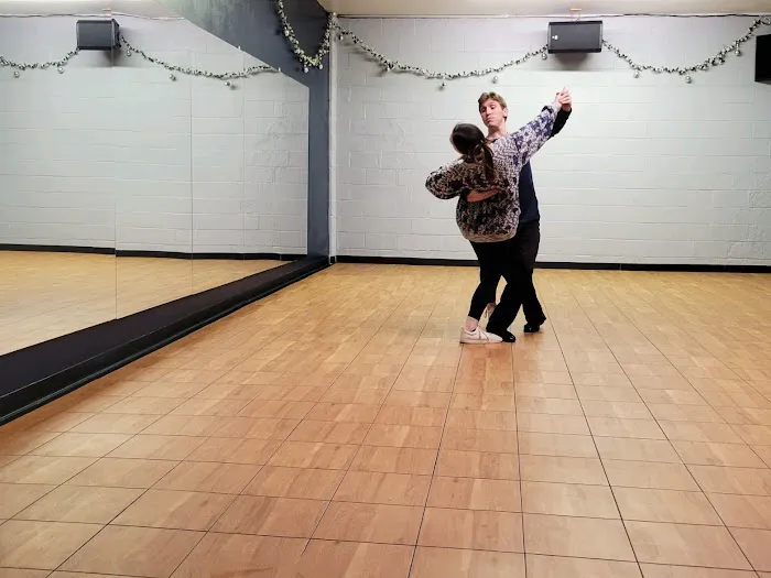 Mountain Home Ballroom Picture 5