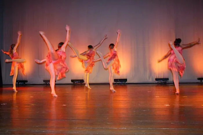 Dance South Picture 3
