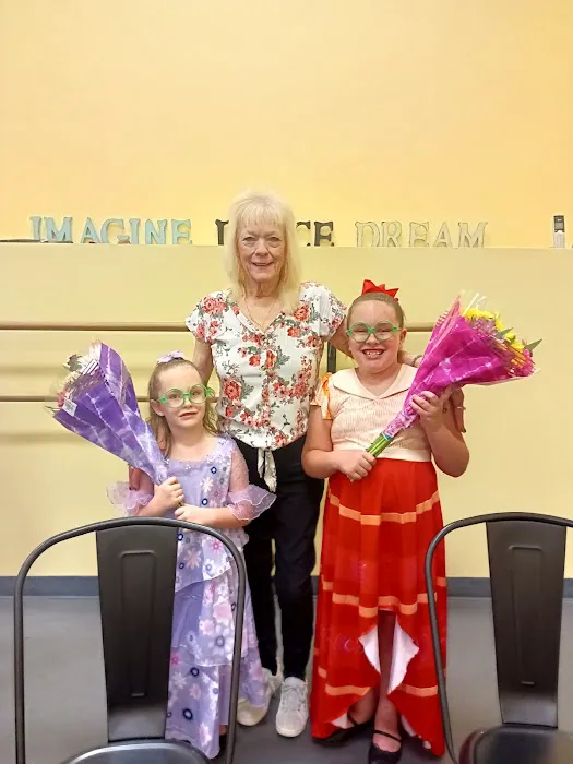 Dance Shop Picture 2
