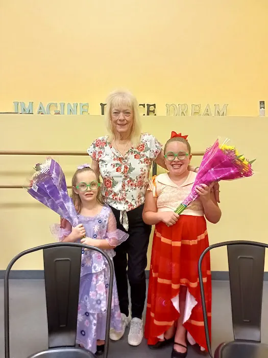 Dance Shop Picture 6