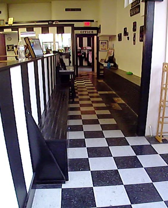 Dance Studio B Picture 8