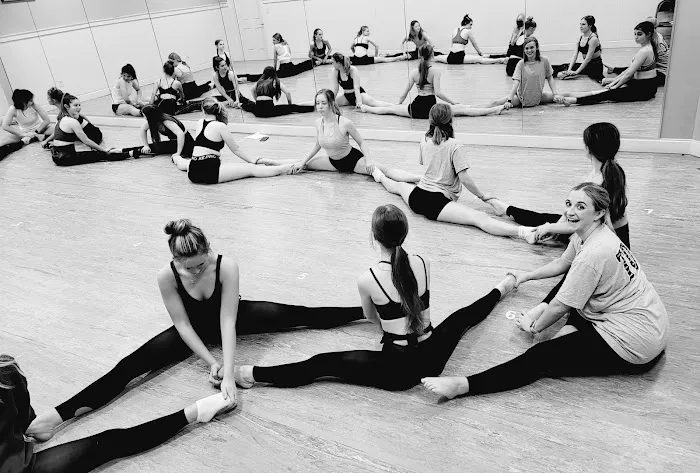 The Dance Company Picture 2