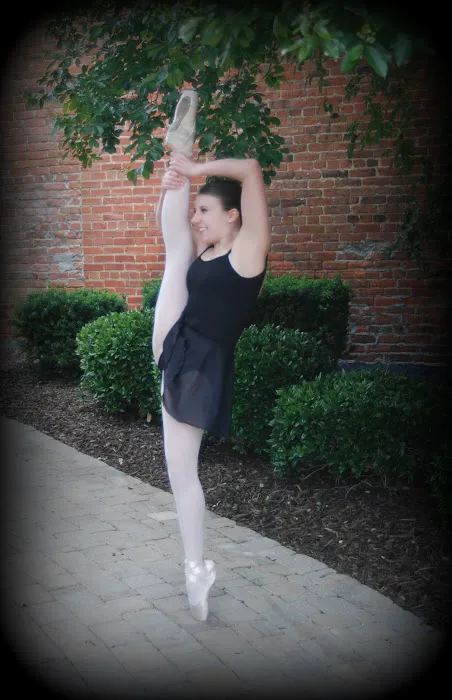 Studio 33 Dance Company Picture 6