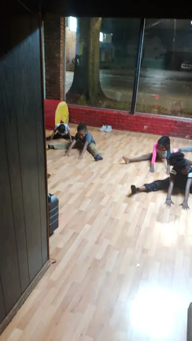 a creative Symphoni Dance Studio Picture 1