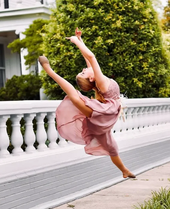 Dance Works Picture 3