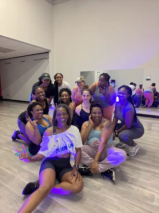 Sweat and Vibe Dance Studio Picture 10