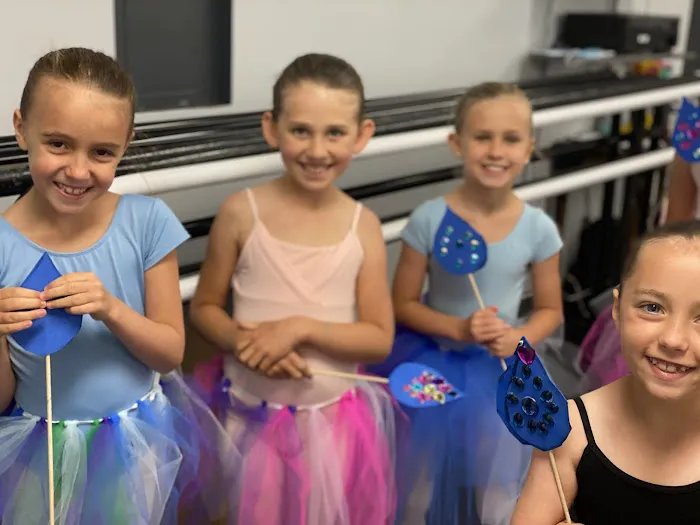 Studio Arts For Dancers Picture 7