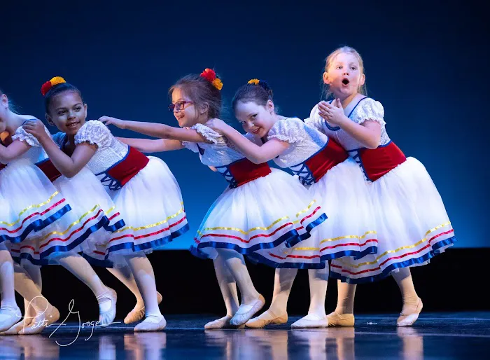 Studio Arts For Dancers Picture 9
