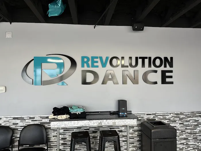 Revolution Dance Picture 9