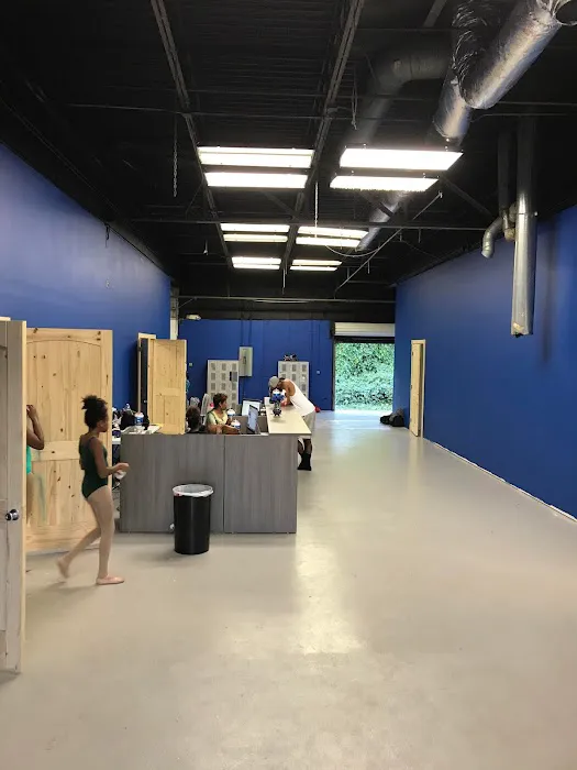 Triple 7 Dance Studio Picture 4
