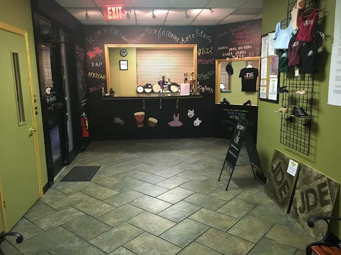 Jenaes Dance Experience Picture 9