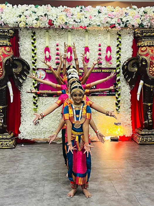Bharatha Darshana Cumming Picture 9