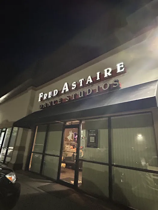 Fred Astaire Dance Studios Picture 3