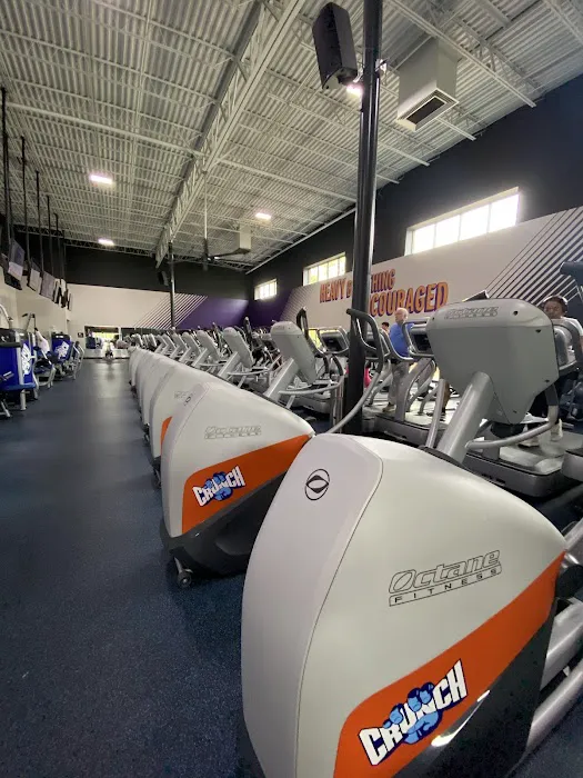 Crunch Fitness - Snellville Picture 5