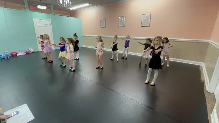 Southern Dance Company Picture 1