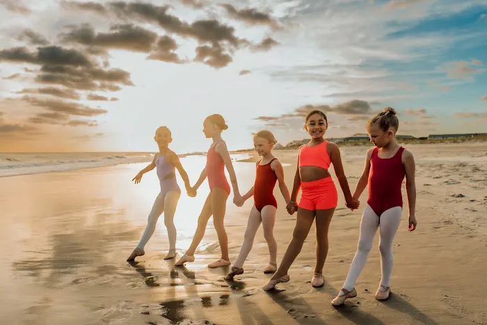 Riverwalk Dance Collective Picture 5
