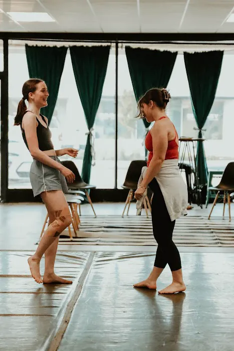 Riverwalk Dance Collective Picture 4