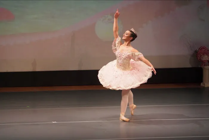 Riverwalk Dance Collective Picture 9