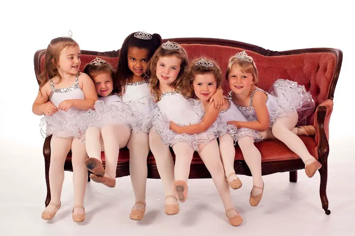 Get the Pointe Picture 1
