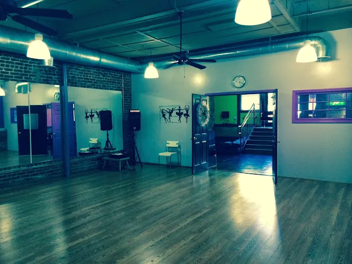 Rhythm Elements Dance Studio Picture 1