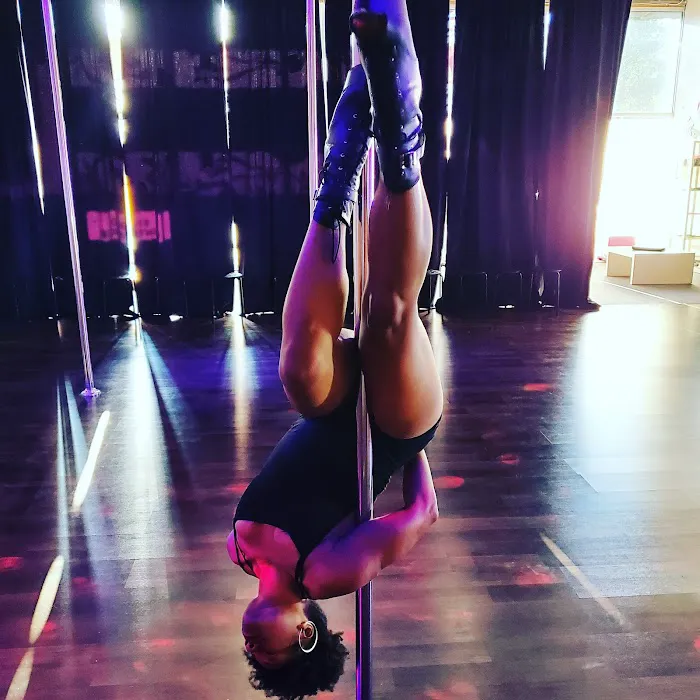 Fit Candy Studio: Pole Dance, Stretch, Line Dancing, Aerial Hoop & Fun Fitness for Women 18+ Picture 9