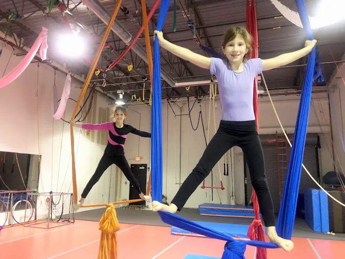 Akrosphere Aerial & Circus Arts Picture 10