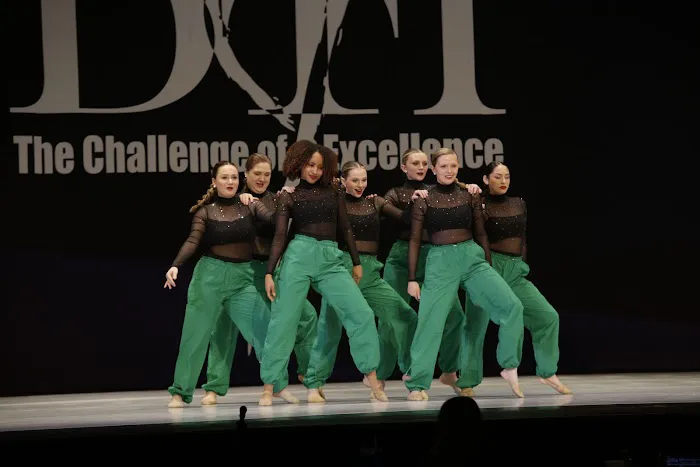 Ray Hollingsworth Dance and Arts Studio Picture 4