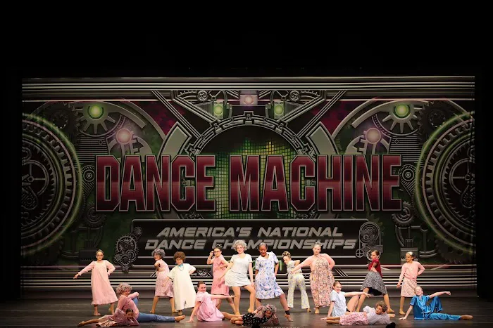 Ray Hollingsworth Dance and Arts Studio Picture 7