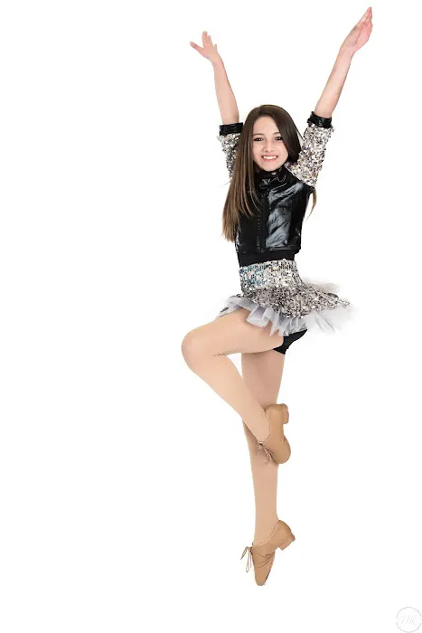 Ray Hollingsworth Dance and Arts Studio Picture 6