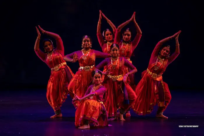 BHARATHAKALA NAATYA ACADEMY Picture 1