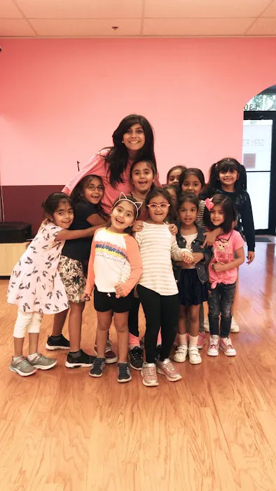 Danceflix Academy Picture 4