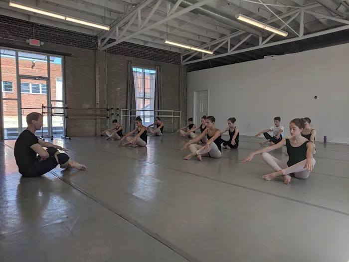 Dance Foundry Picture 8