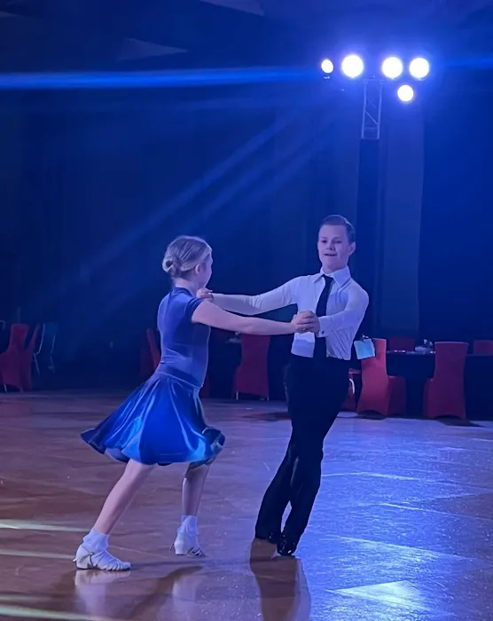 Dance Harmony Picture 4