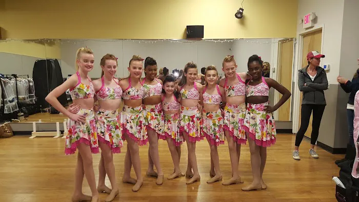 FootNotes Dance & Acrobatics Picture 2