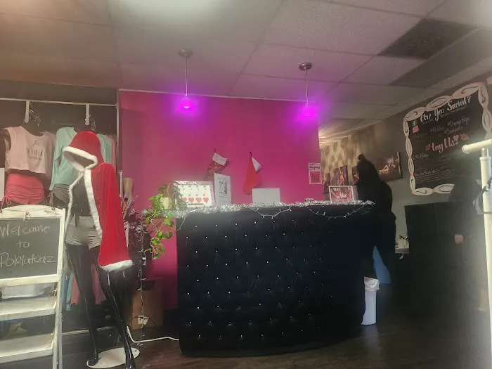 PoleLaTeaz: Pole Dance, Aerial Hoop, Aerial Silks Fitness Studio Picture 10