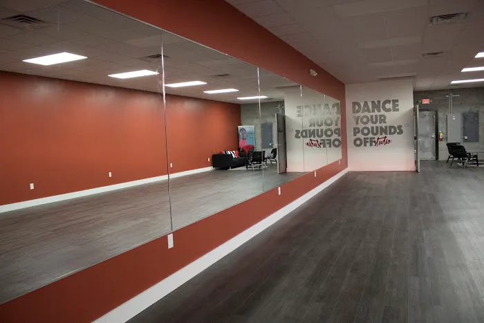 Dance Your Pounds Off Studio Picture 1
